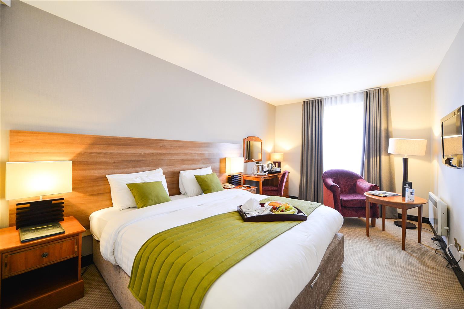 Cedar Court Hotel 4*